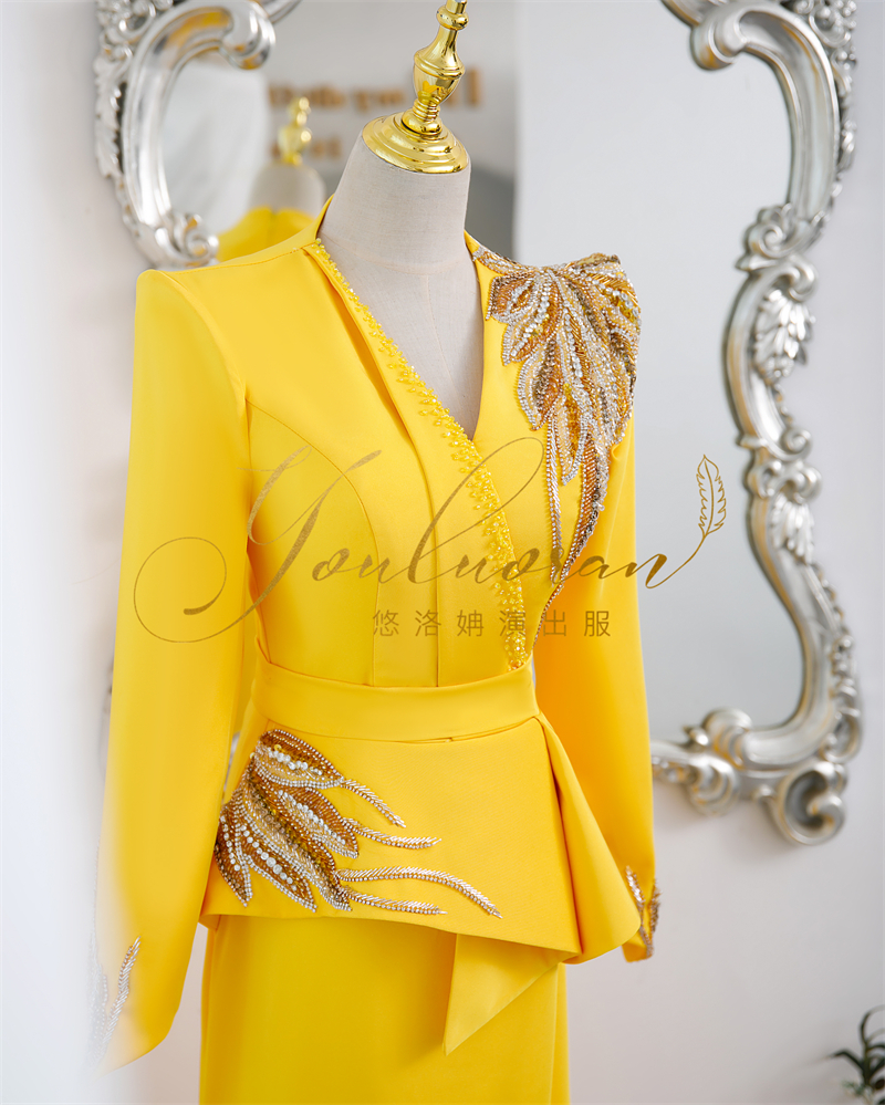 悠洛姌演出服新款黄色实拍显白重工主持人礼服舞台表演艺考礼服 - 图2