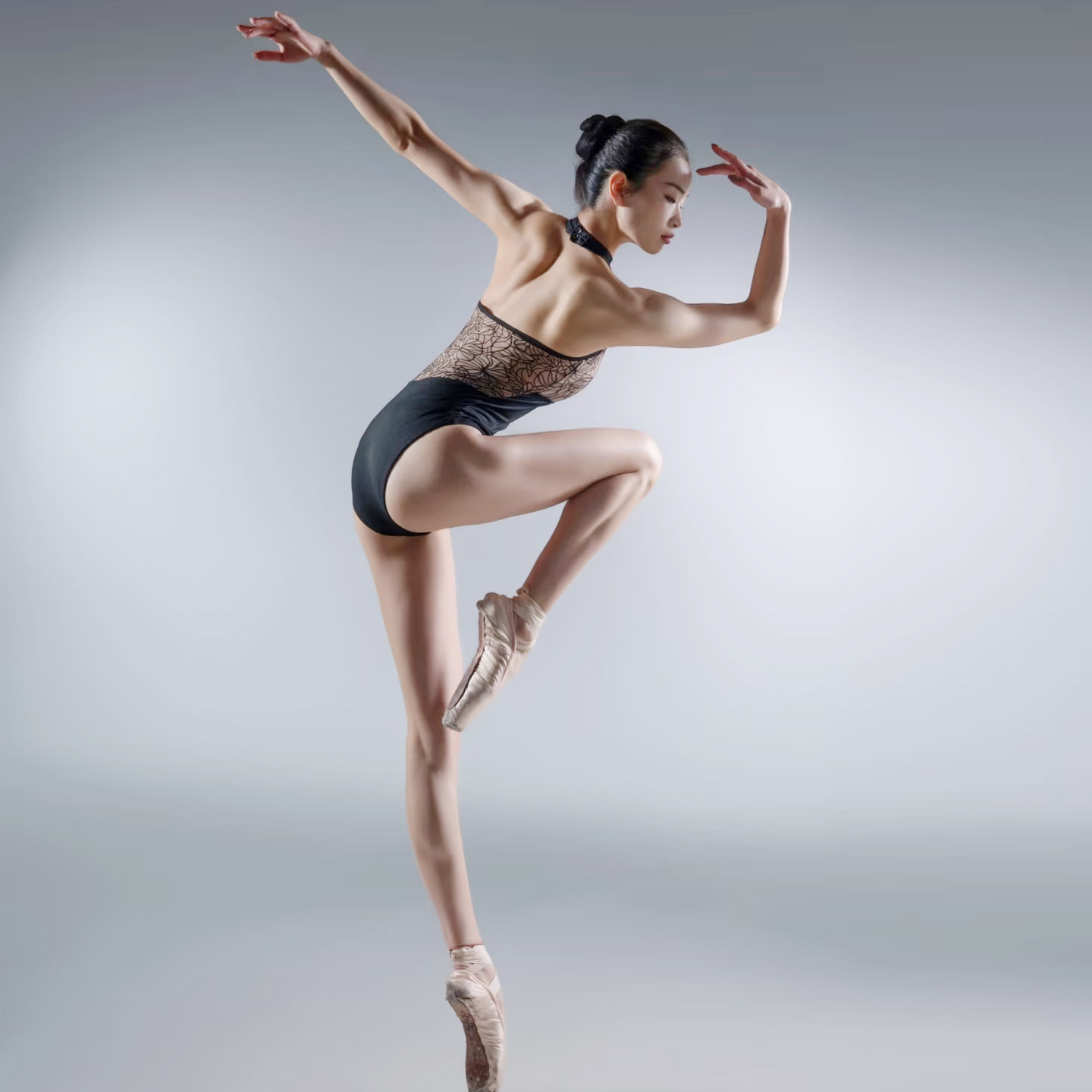 黑色挂脖芭蕾舞服女蕾丝拼接露背练功服短裙舞蹈形体服高跨体服,淘宝优惠券,粉丝福利购,淘宝优惠卷