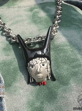 黑色恶魔角半立体人像嘻哈项链