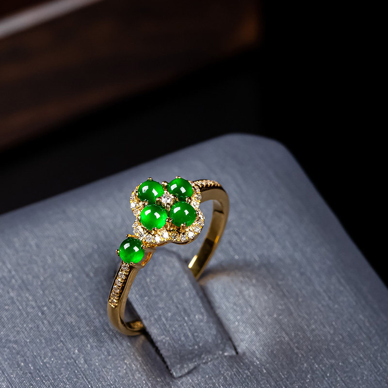 Natural Jade A Type Four Leaf Clover 18K Gold