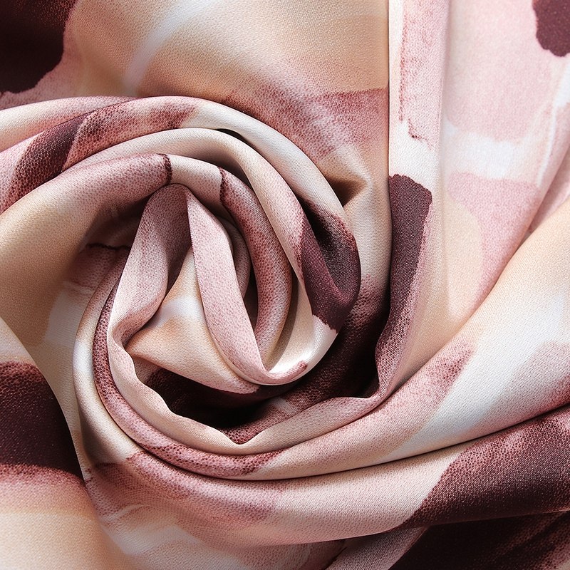  茉她女装中老年女装