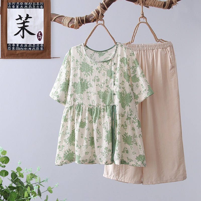  茉她女装中老年女装