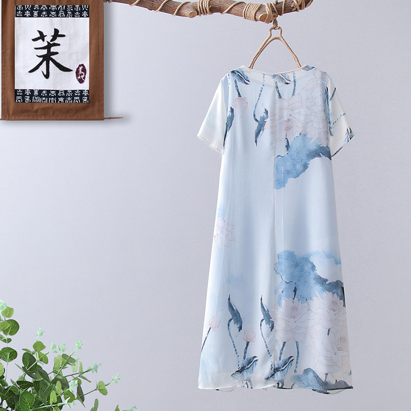  茉她女装中老年女装