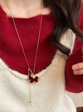 马上好运!新年本命年红色丝绒小马项链女款高级感长款毛衣链配饰