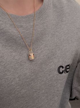 轻奢老钱风金色小提包锁吊坠毛衣链精致老花小众设计感小香风项链