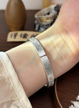 足银999实心开口锤纹银手镯