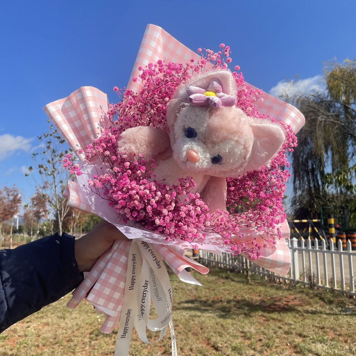 成品玲娜贝儿花束满天星干花星黛露迪士尼公仔圣诞毕业礼物网红