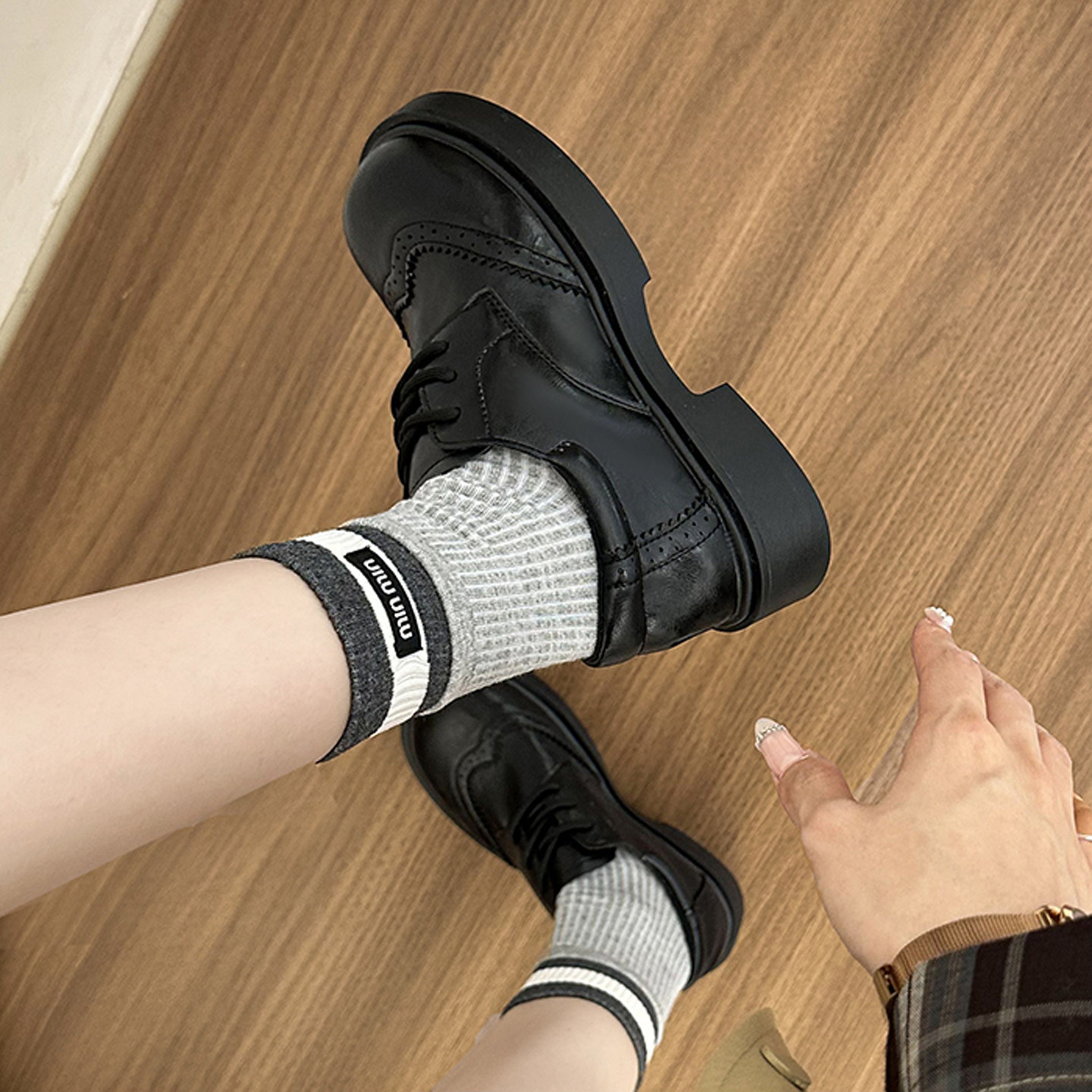 英伦厚底系带小皮鞋女绝美深口单鞋2026新款春秋平底乐福玛丽珍鞋,淘宝优惠券,粉丝福利购,淘宝优惠卷