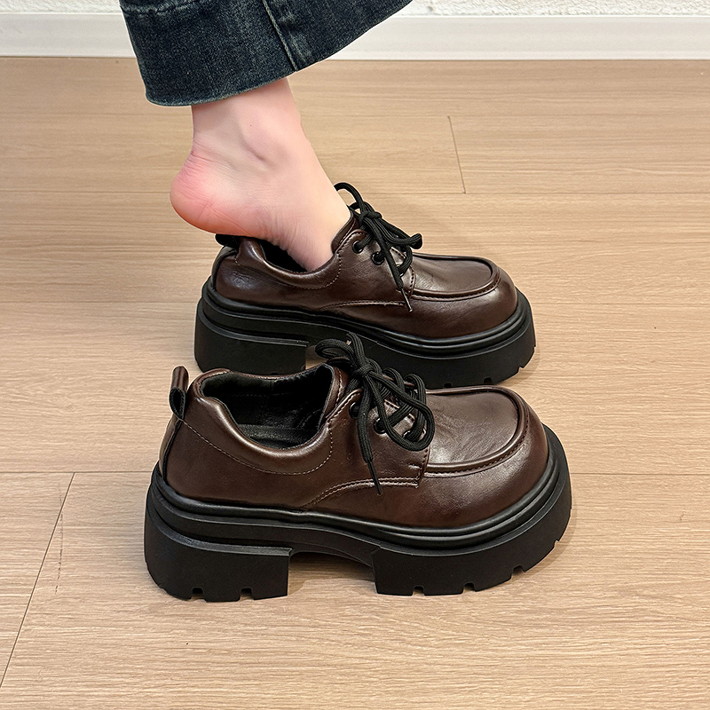 英伦风厚底系带小皮鞋女春秋绝美单鞋2026新款配裙子乐福玛丽珍鞋,淘宝优惠券,粉丝福利购,淘宝优惠卷