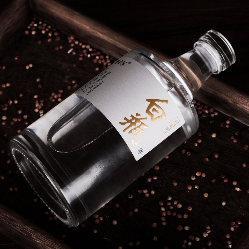 青小乐 金装白瓶 52度浓香型白酒 500mL*6瓶整箱*2件 双重优惠折后￥119包邮（拍2件）