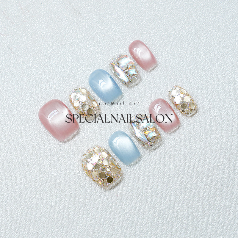 【花样倾城】纯手工穿戴甲2025年新款多巴胺爆闪亮片猫眼显白美甲,淘宝优惠券,粉丝福利购,淘宝优惠卷