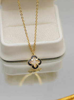 黑色滴釉四叶花瓣项链女暗黑复古简约高级感项链裙子配饰颈链饰品