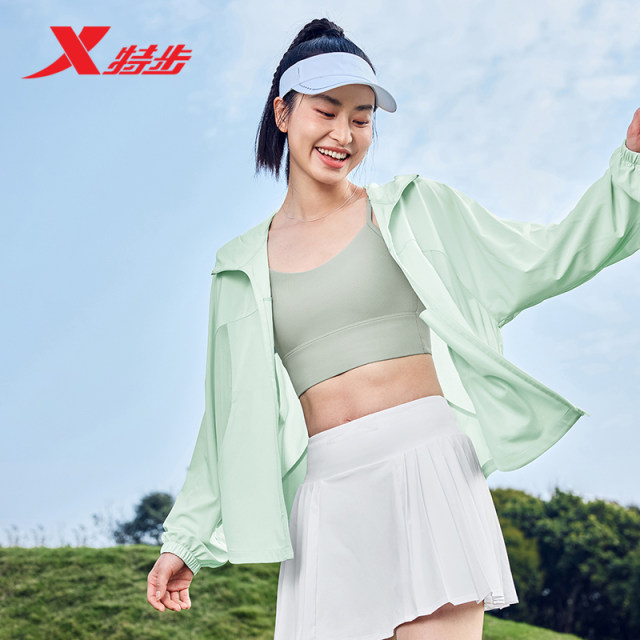 ຊຸດກິລາ Xtep ຂອງແມ່ຍິງໃນລະດູຮ້ອນ 2026 ຮູບແບບໃຫມ່ ແຫ້ງໄວ ປ້ອງກັນແສງແດດ ເຢັນ windbreaker ເສື້ອກິລາແມ່ຍິງຊັ້ນນໍາຂອງແມ່ຍິງ