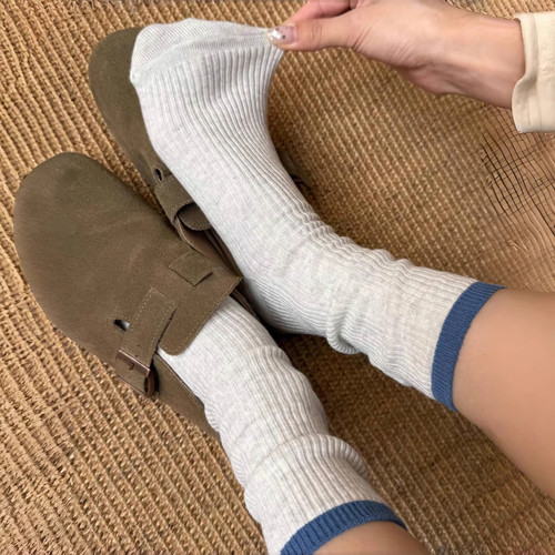 小猫与鱼~左右两只脚都是不一样的图案~好可爱~袜子女AB中筒堆堆 - 图3