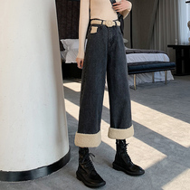 Lamb wool gush with wide leg jeans Womens clothing autumn and winter small subnets red wearing a 80% straight cylinder paired with Martin boots