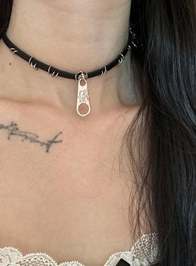 甜酷辣妹y2k黑色皮质choker项圈