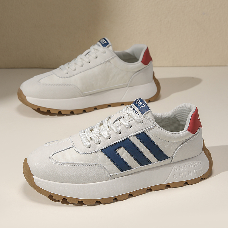 阿甘男鞋2025秋季新款潮百搭透气轻便德训男士厚底增高休闲运动鞋 - 图1