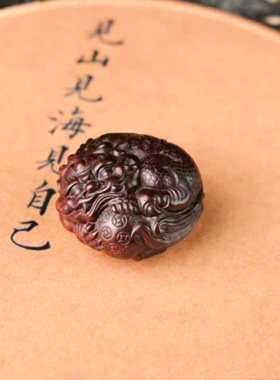 真品印度小叶紫檀木招财貔貅手把件红木雕刻木雕木头貔貅招财摆件