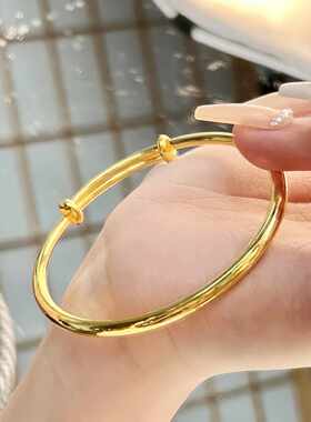 金店的相同推挽光泽手镯戒指