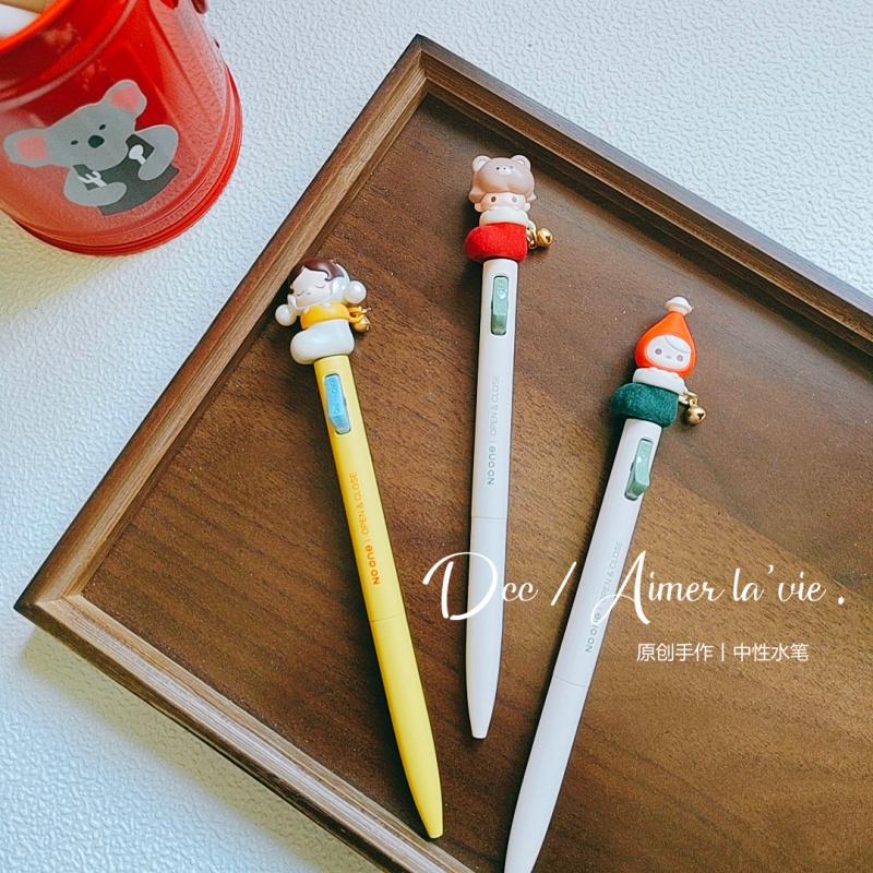 Genuine Bubble Mart Christmas pen with replaceable refill