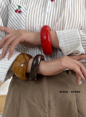 云岛有羊欧美晕染纹理树脂手环潮