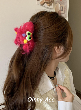 搞怪丑娃娃少女怪诞辫子毛绒抓夹