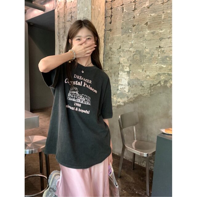 ເສື້ອທີເຊີດຝ້າຍ Retro ຄໍເຄິ່ງແຂນຂອງອາເມລິກາສໍາລັບແມ່ຍິງ 2026 ລະດູຮ້ອນ 2026 ເສື້ອຍືດແຂນສັ້ນແບບກະທັດຮັດແບບວ່າງໆ