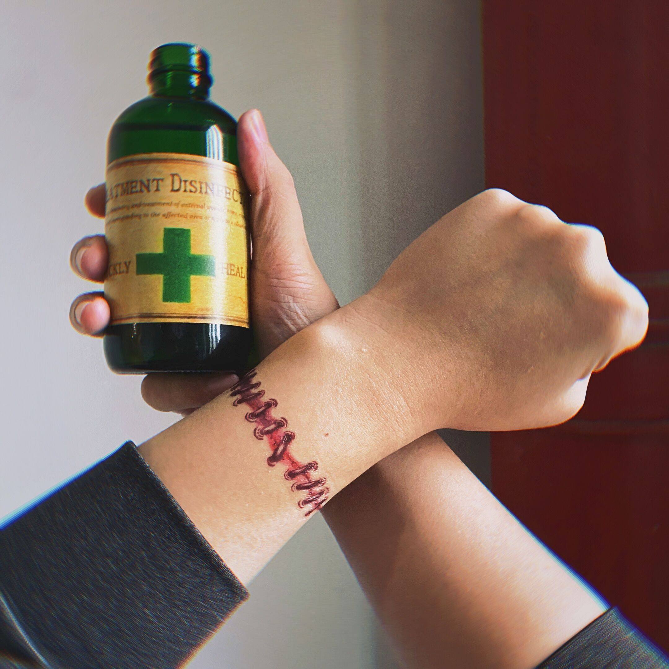 生化道具周边伊森COS模型手办病毒洗手液喷雾注射器病毒吉尔纹身,淘宝优惠券,粉丝福利购,淘宝优惠卷