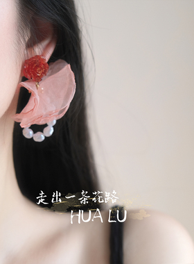 方圆脸适合的甜美氛围感夸张耳环