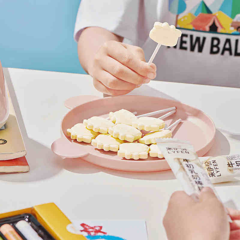 来伊份牛初乳奶棒糖500g奶酪压片棒棒糖果儿童营养休闲小零食品,淘宝优惠券,粉丝福利购,淘宝优惠卷