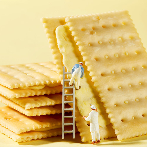 来伊份柠檬苏打夹心饼干500g休闲零食营养早餐充饥饱腹小吃小包装 - 图1