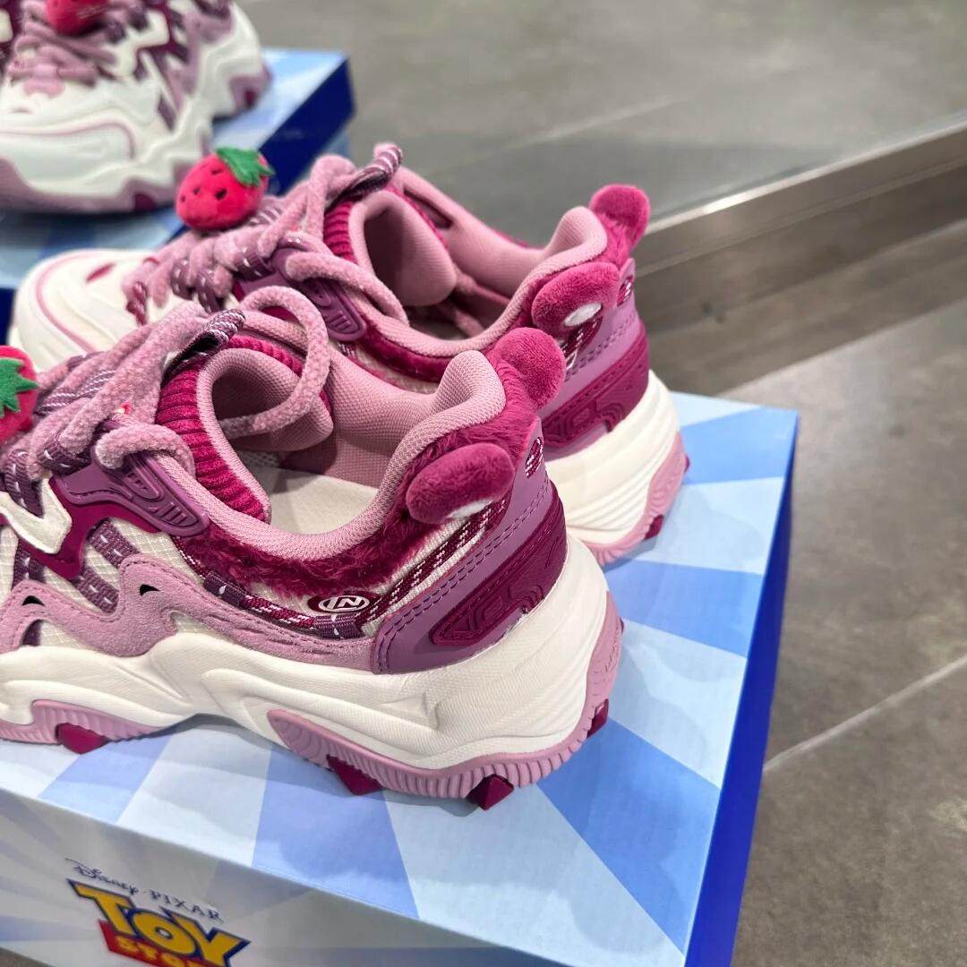 李宁草莓熊鞋子板鞋女2025春季新款姜饼人高帮软底休闲鞋AGCU176,淘宝优惠券,粉丝福利购,淘宝优惠卷