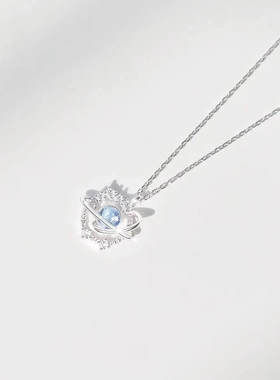 宇宙星球项链女轻奢高级感配饰夏季新款星空琉璃石锁骨链