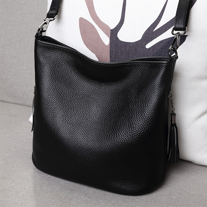 真皮水桶包小包包女包2025新款时尚百搭流苏单肩包头层牛皮斜挎包 - 图0