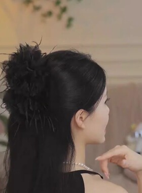 黑色羽毛抓夹女2024新款高级感后脑勺显发量发夹子发量少头饰头花