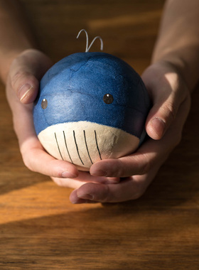 日本龙虎堂和纸鲸鱼不倒翁