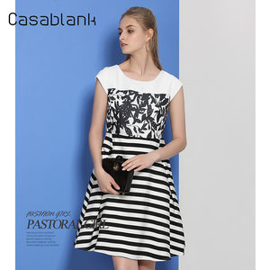 Casablank夏季新款轻奢高端女装通勤时尚条纹别致洋气收腰连衣裙