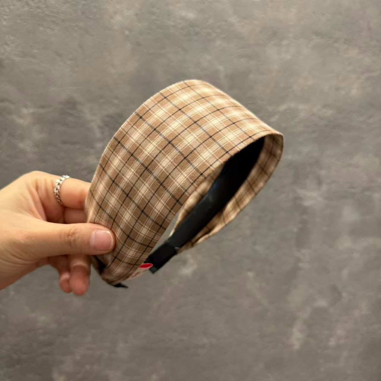 10.2韩国东大门Trois de LEI复古布艺格纹宽边发箍带卡尺 - 图0