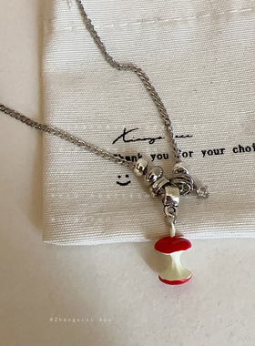 简约设计感苹果核吊坠项链女可爱甜美精致时尚通勤百搭颈链毛衣链