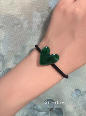 ins简约爱心发绳可爱少女