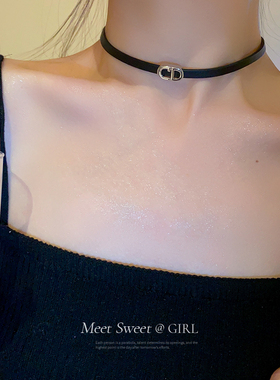 皮革字母颈带禁欲系项链