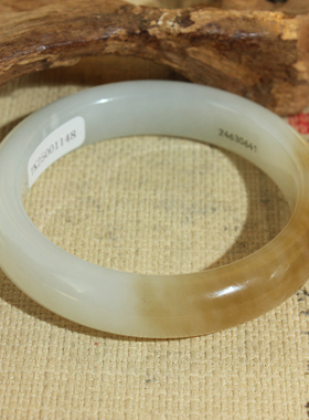 手镯手饰和田玉糖白玉白润