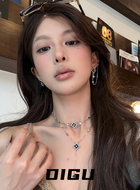 气质复古黑色四芒星项链锁骨链