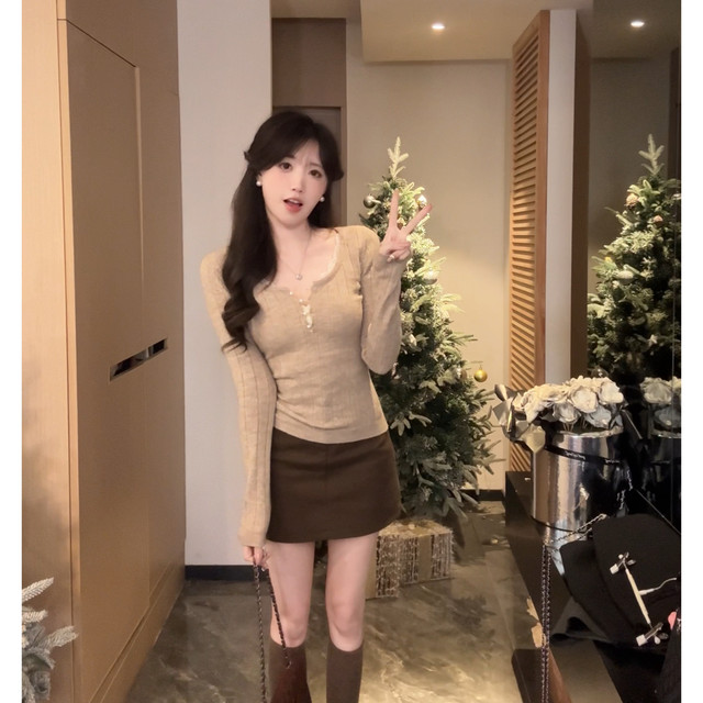 Anli Korean hazy moonlight ຄໍ U ປອມສອງສິ້ນຂອງແມ່ຍິງແຂນຍາວ hollow ອອກແບບ lace splicing slimming sweater