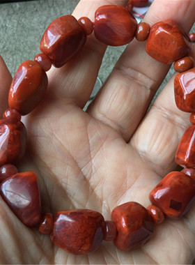 天然川料南红玛瑙柿子红火焰纹手串 随形玉石不规则念珠手链