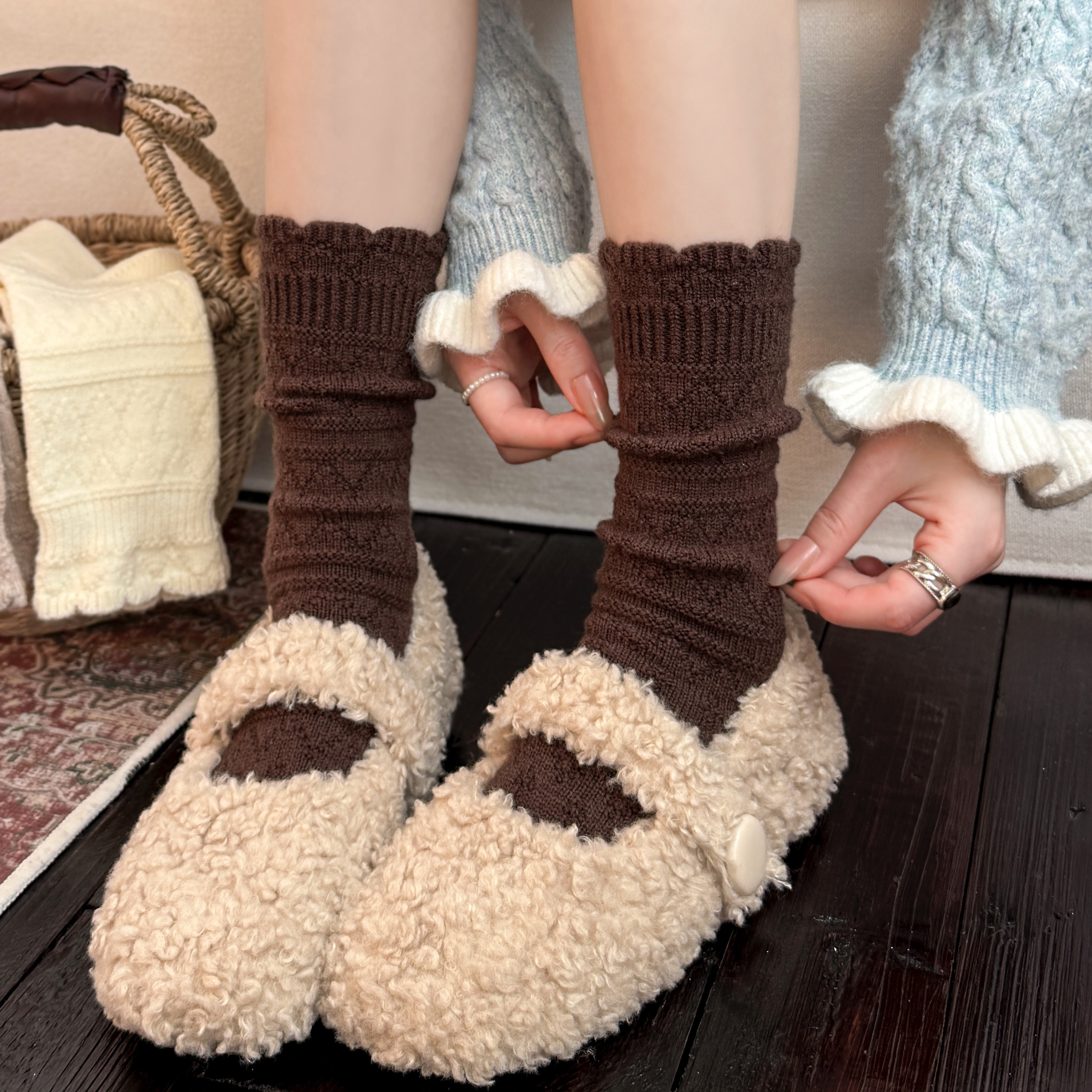 羊毛花边中筒袜女秋冬日系镂空针织堆堆袜配靴子保暖冬季小腿靴袜,淘宝优惠券,粉丝福利购,淘宝优惠卷