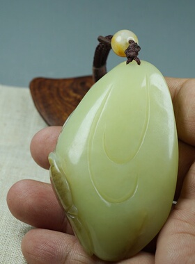 【晶金良玉】和田玉黄玉带糖弥勒佛