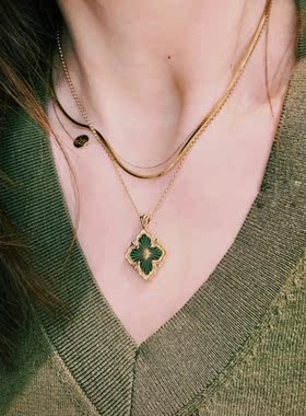 18K金女士拉花四叶草项链