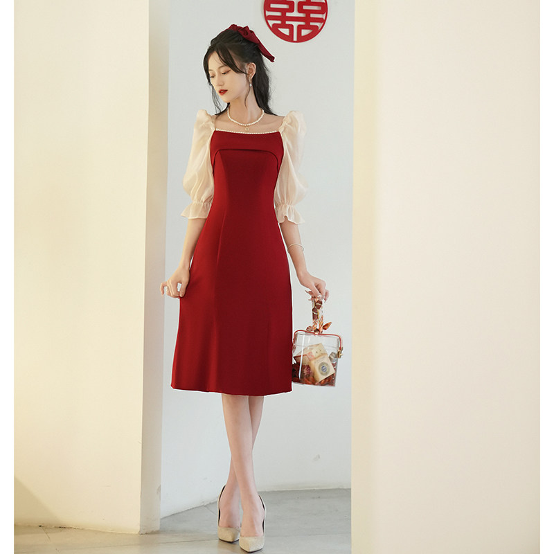 敬酒服新娘2023新款酒红色平时可穿订婚连衣裙显瘦纱袖红裙子礼服_虎窝淘