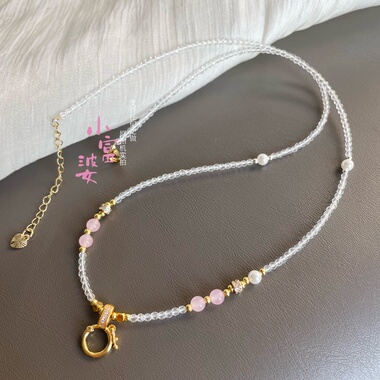 新中式百搭白水晶粉玉髓晶项链毛衣链唐卡吊坠挂绳款万能链带扣头